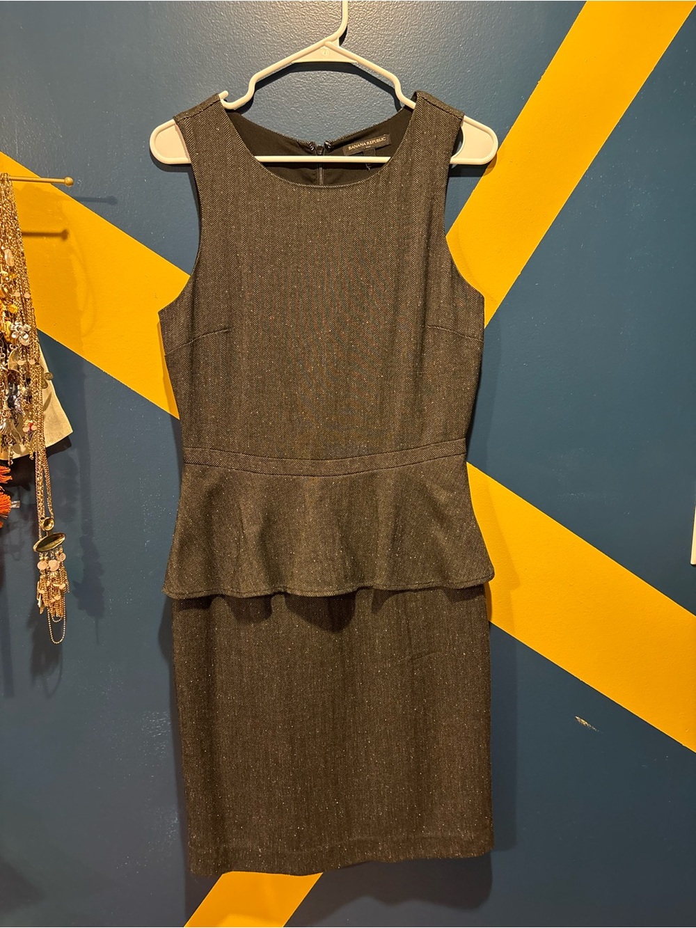 Banana Republic Dark Gray Herringbone Peplum Midi Dress EUC